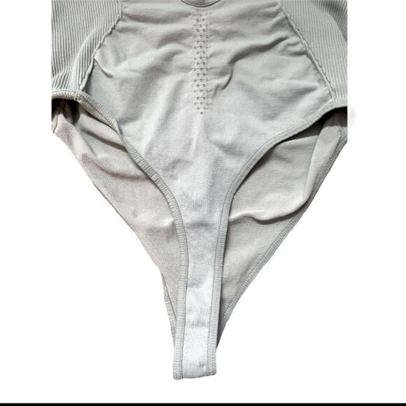 NWT FREE PEOPLE FP Movement Good Karma Bodysuit M/L Smoked Sage Athleisure Yoga - Picture 6 of 12